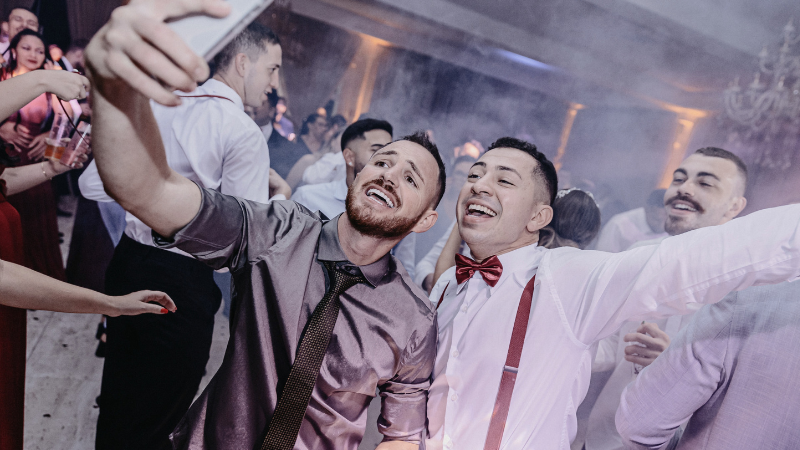 Best Disposable Camera Apps for Weddings & Events (2026): 5 Compared