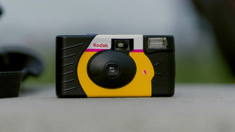 Disposable Cameras at Weddings: Still Worth It in 2026?